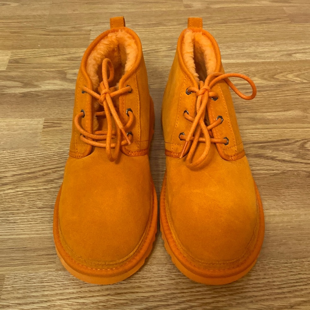 NWOT Uggs Neumel Men’s Orange Suede Boots Size 12